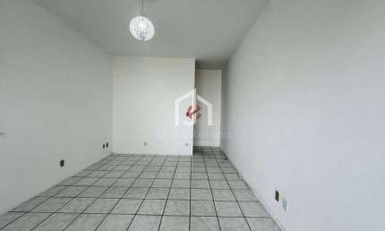 Apartamento com 2 quartos para alugar na Rua Carlos Affonso Machado Del Monaco, Comercial e Residencial Jardim Mariana, Pindamonhangaba por R$ 1.250