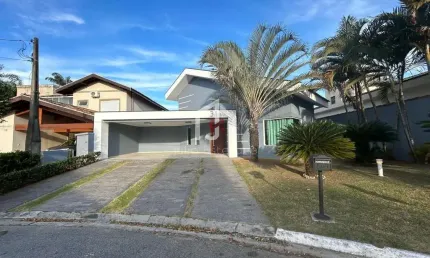 Casa com 3 quartos à venda na Avenida Manoel Marcondes Oliveira Mello, Condominio Residencial Real Ville, Pindamonhangaba por R$ 1.390.000