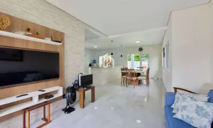 Casa em condomínio fechado com 4 quartos à venda na praia da lagoinha, ubatuba  por r$ 2.200.000
