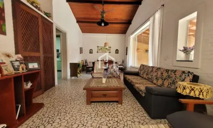 Casa com 5 quartos à venda em Itaguá, Ubatuba  por R$ 980.000