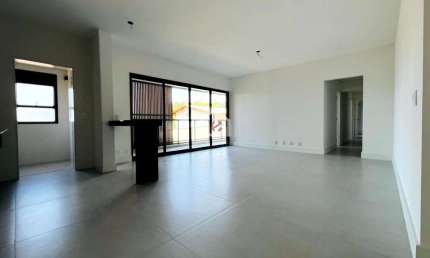 Apartamento com 3 quartos à venda na Enseada, Ubatuba  por R$ 1.900.000