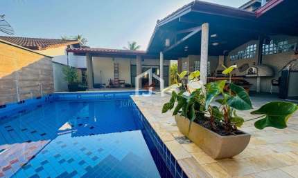 Casa em condomínio fechado com 4 quartos à venda em Horto Florestal, Ubatuba  por R$ 1.350.000