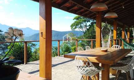 Casa em condomínio fechado com 3 quartos para alugar na Praia Vermelha do Sul, Ubatuba  por R$ 10.600