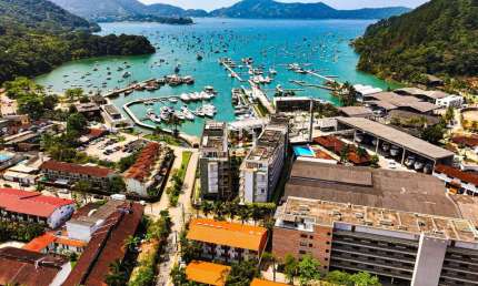 Apartamento com 3 quartos à venda em Saco da Ribeira, Ubatuba  por R$ 3.800.000