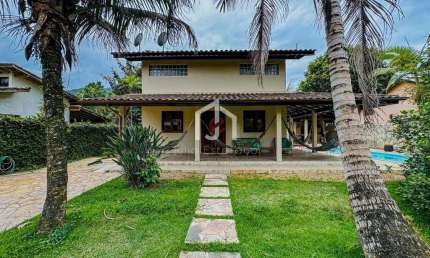 Casa em condomínio fechado com 5 quartos à venda na Praia do Itamambuca, Ubatuba  por R$ 2.700.000