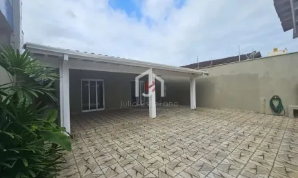Casa em condomínio fechado com 4 quartos à venda no Centro, Ubatuba  por R$ 1.100.000