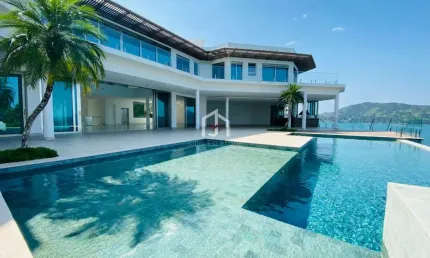 Casa em condomínio fechado com 10 quartos para alugar no Santa Rita, Ubatuba  por R$ 120.000