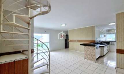 Cobertura com 3 quartos à venda no Centro, Ubatuba  por R$ 790.000