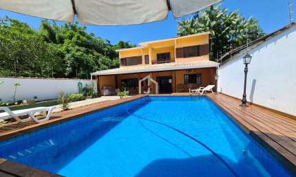 Casa com 4 quartos à venda na Barra da Lagoa, Ubatuba  por R$ 1.500.000
