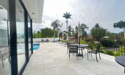 Casa em condomínio fechado com 3 quartos à venda em Itaguá, Ubatuba  por R$ 1.280.000