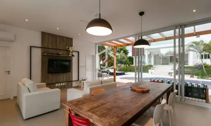 Casa em condomínio fechado com 6 quartos à venda na Alameda Serra do Maracaju, Parque Village Castelo, Itu por R$ 4.500.000