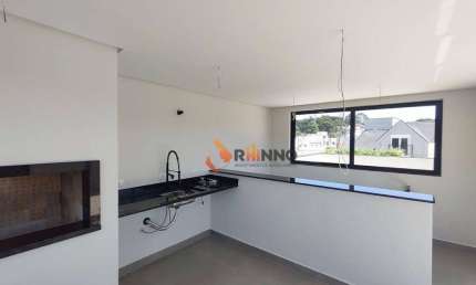 Casa nova em Condomínio 3 suítes, 202 m² no bairro Santa Cândida