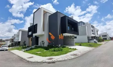 Casa Nova de Alto Padrão em condomínio com 3 quartos, 2 suítes no bairro Boa Vista.
