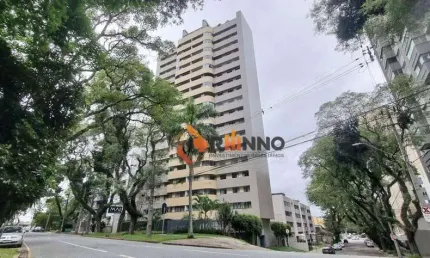 Apartamento com 4 quartos, 1 suíte, 149 m² no bairro Água Verde.