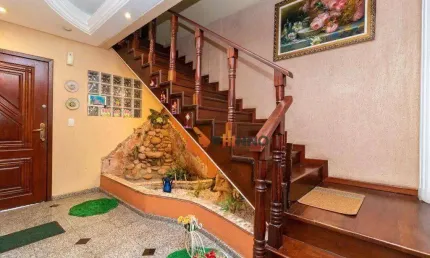 Casa com 5 quartos à venda na Rua Amazonas de Souza Azevedo, 418, Bacacheri, Curitiba