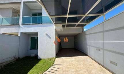 Sobrado com 3 quarto, 1 suíte, 141 m² no Centro de Quatro Barras.