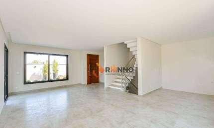 Casa de alto padrão com 3 quartos, 1 suíte, 190 m² em Santa Felicidade.