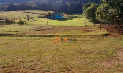 Sítio Rico em Água com 19.517 m² no Jardim Pioneiro - Campo Magro/PR