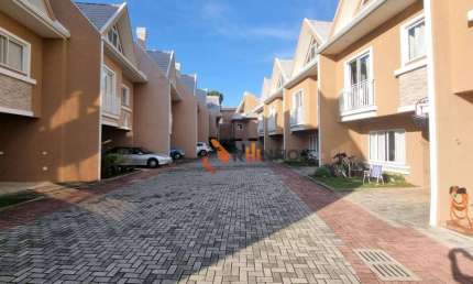 Sobrado em condominio 3 quartos 1 suíte no bairro São Braz