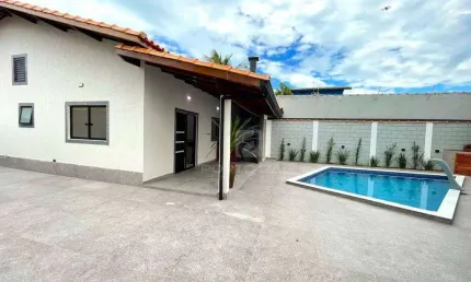 Casa com 3 dormitórios à venda, 100 m² por R$ 690.000,00 - Campos Elíseos - Itanhaém/SP