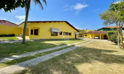 Casa com 3 dormitórios à venda, 215 m² por r$ 1.700.000 - centro - itanhaém/sp