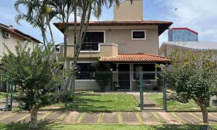 Casa com 3 quartos à venda na Rua das Piraúnas, 60, Jurerê Internacional, Florianópolis por R$ 3.490.000