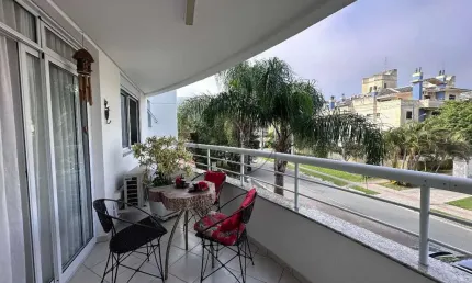 Apartamento com 3 quartos à venda na Avenida dos Búzios, 208, Jurerê Internacional, Florianópolis por R$ 2.349.000