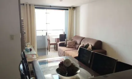 Vendo apartamento com 70 m2 3 quartos, 2 suites, todo reformado, numa ótima localização.