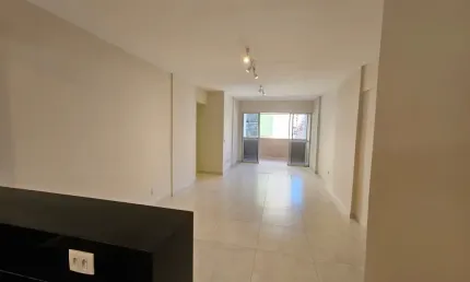 Vendo apartamento em Tambaú, 125 m2 3 qts, João Pessoa/ PB.