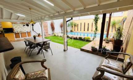 Exclusivo Sobrado Moderno com Conforto e Sofisticação no CENTRO UBATUBA-SP