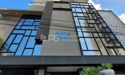 Apartamento com excelente localizaÇÃo meia praia, Meia Praia, Itapema - SC