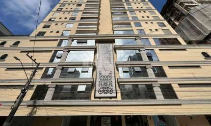 Apartamento a 300m do mar , Meia Praia, Itapema - SC