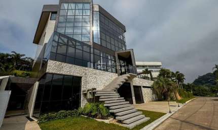 Casa com 5 quartos à venda na Br 101, 149, Meia Praia, Itapema