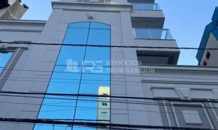 Apartamento com Ótima localizaÇÃo, Meia Praia, Itapema - SC