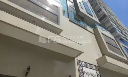 Apartamento bem localizado com vista mar , meia praia, itapema - sc