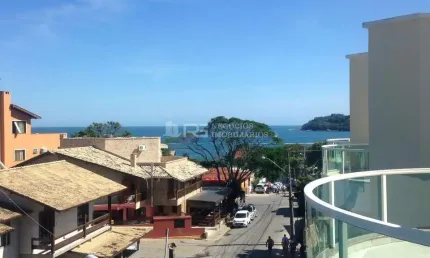 Cobertura com vista para o mar e piscina, Centro, Bombinhas - SC