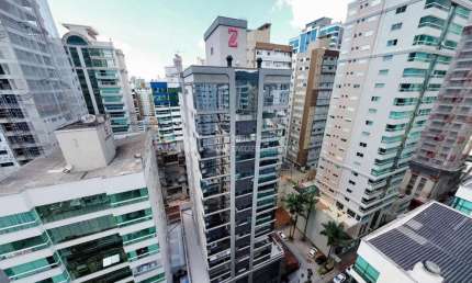 Apartamento com 3 quartos à venda na Rua 236, 203, Meia Praia, Itapema