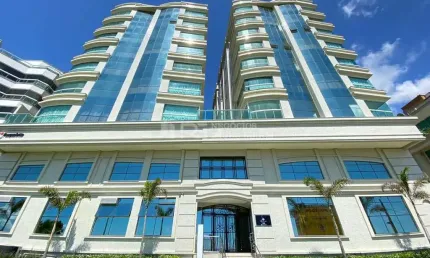Apartamento com 04 suÍtes alto padrÃo frente mar, Centro, Itapema - SC