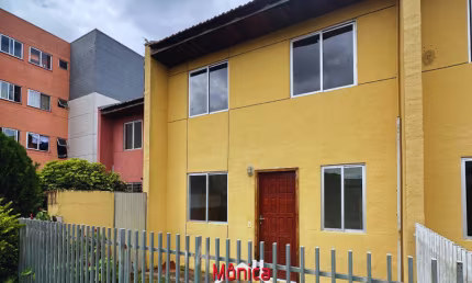 SOBRADO EM CONDOMÍNIO FECHADO NO BAIRRO COLÔNIA RIO GRANDE
