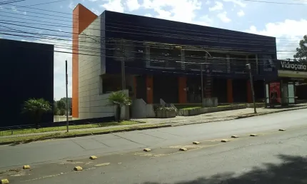 Sala comercial com 1 sala para alugar na Avenida Monteiro Tourinho, 733, Tingui, Curitiba