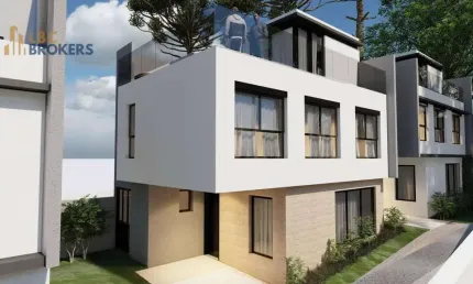 Casa Triplex São Lourençao - Ahú - 122m² - 3 Quartos - 1 suíte - Casas Não Germinadas!