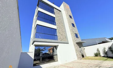 Apartamento com 3 dormitórios à venda, 79 m² por R$ 570.000,00 - Itacolomi - Bal