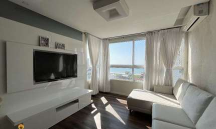 Apartamento mobiliado com 2 dormitórios à venda, 74 m² por R$ 850.000 - Itacolom