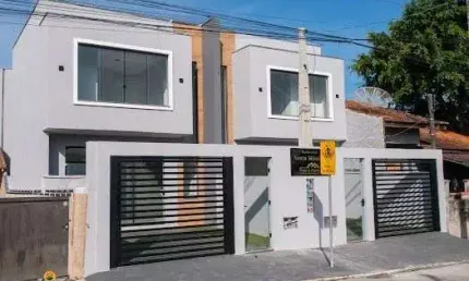 Sobrado com 2 dormitórios à venda, 67 m² por R$ 390.000,00 - Armação - Penha/SC