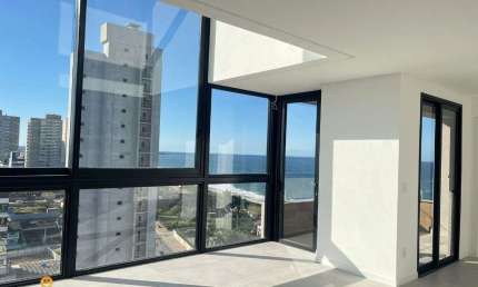 Apartamento vista mar, com 03 suítes, Itacolomi Balneário Piçarras SC!