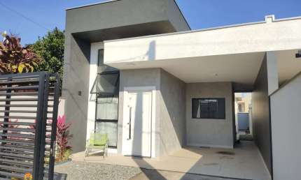 Casa nova, pronta para morar, 3 dormitórios, sendo 1 suíte à venda, 85 m² por R$