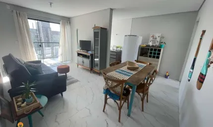 Apartamento 2 dormitórios à venda Centro Balneário Piçarras/SC