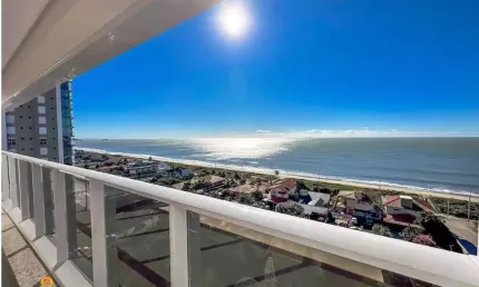 Apartamento frente mar três suítes Itacolomi Balneário Piçarras SC! R$2.150.000,