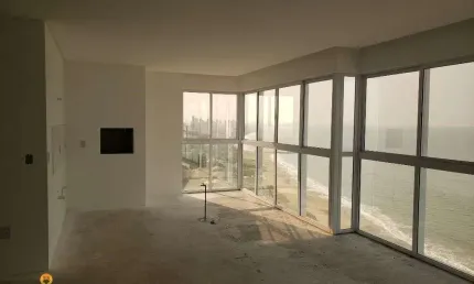 Apartamento com vista pro mar e  3 suítes à venda, 140 m² por R$ 2.800.000, - Ce