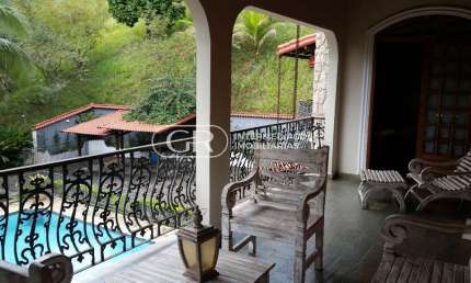 Chácara / sítio com 4 quartos à venda no 9 de Abril, Barra Mansa  por R$ 1.850.000